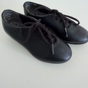 Black Lace-Up Tap Shoes